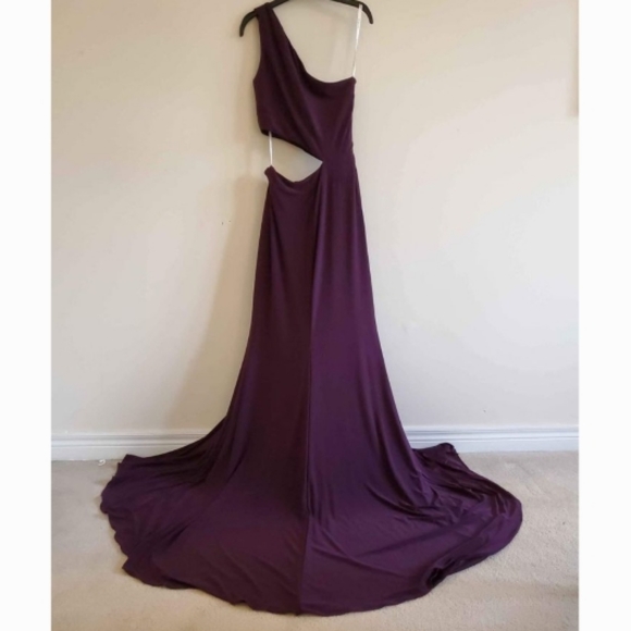 Jovani Size4 dark purple 💜 one-shoulder off dress - Picture 4 of 8